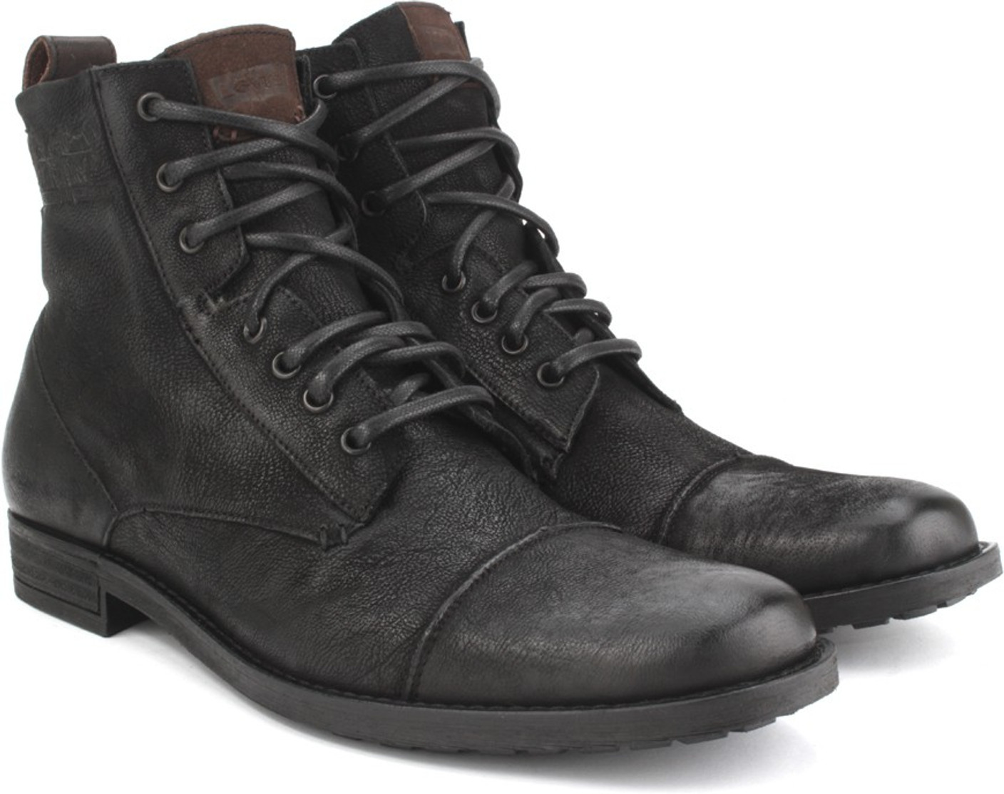 levi's lace up boots in black