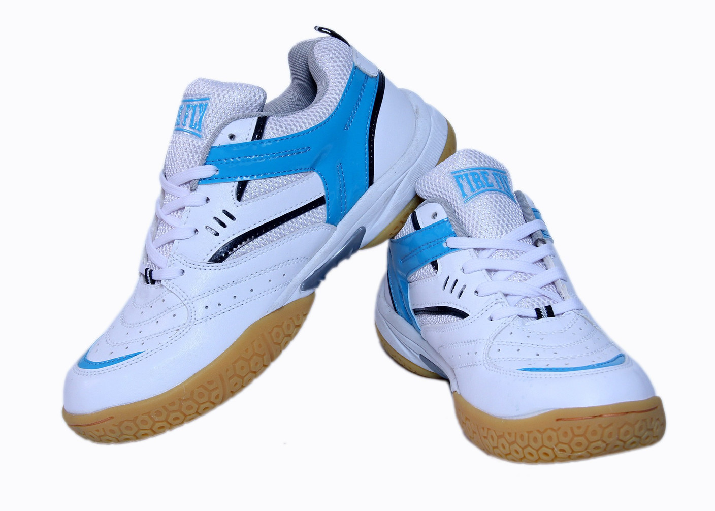 badminton shoes on flipkart