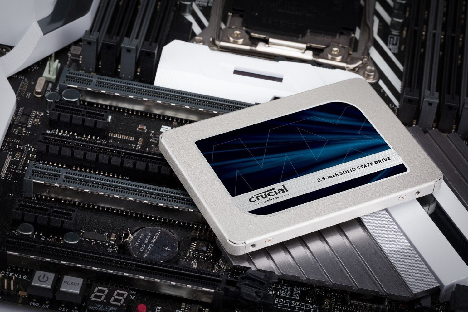 Image of Crucial MX500 500 GB Laptop, Desktop Metallic SATA Internal Solid State Drive (SSD) (CT500MX500SSD1)