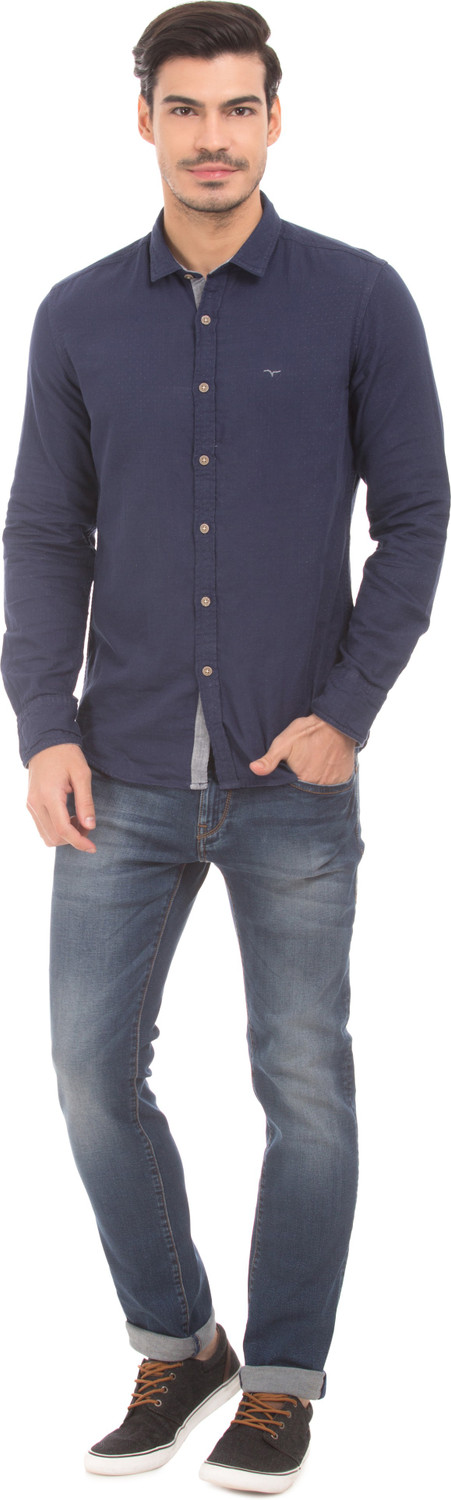 Image of FLYING MACHINE Men Solid Casual Dark Blue Shirt
