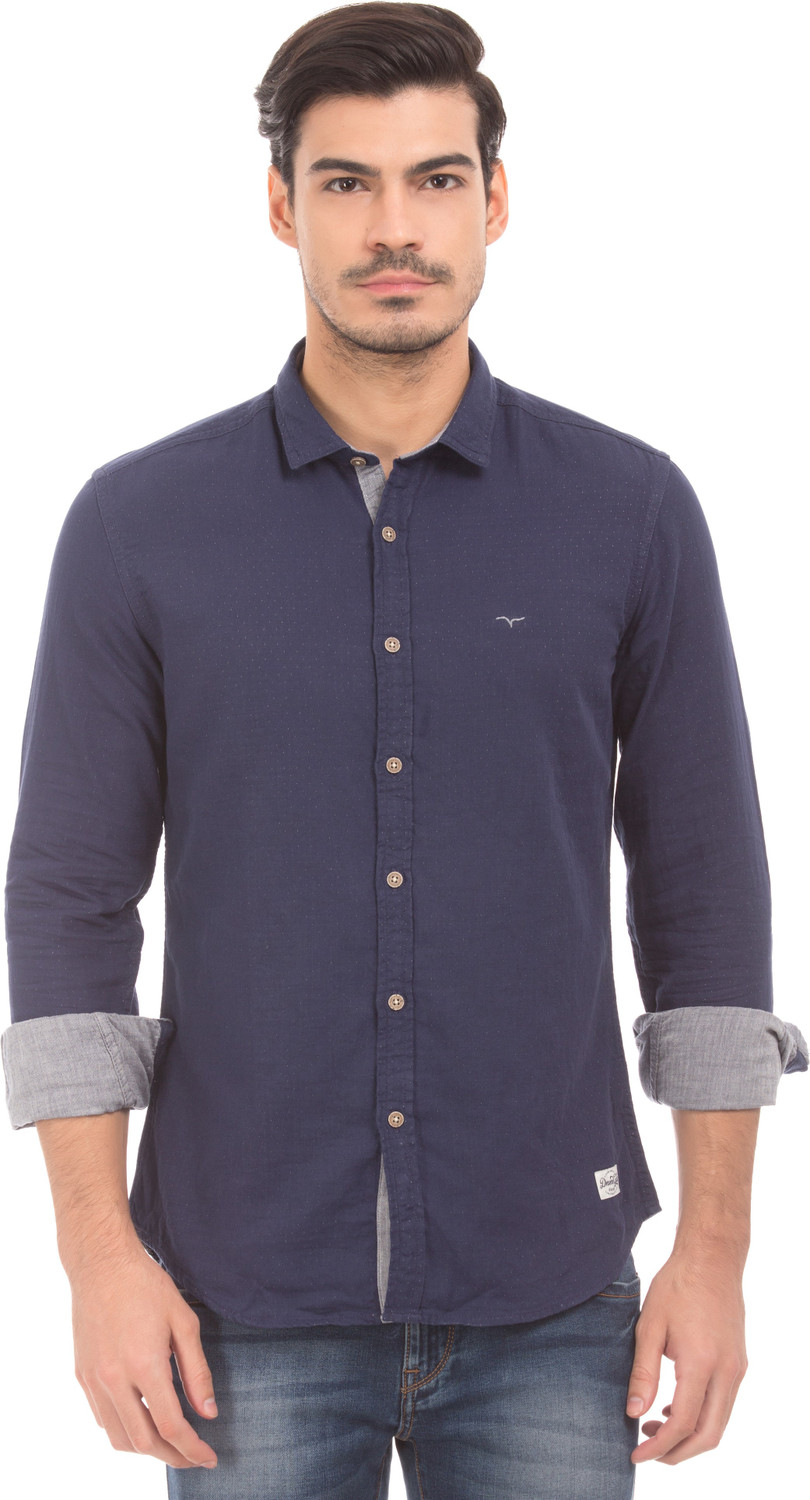Image of FLYING MACHINE Men Solid Casual Dark Blue Shirt
