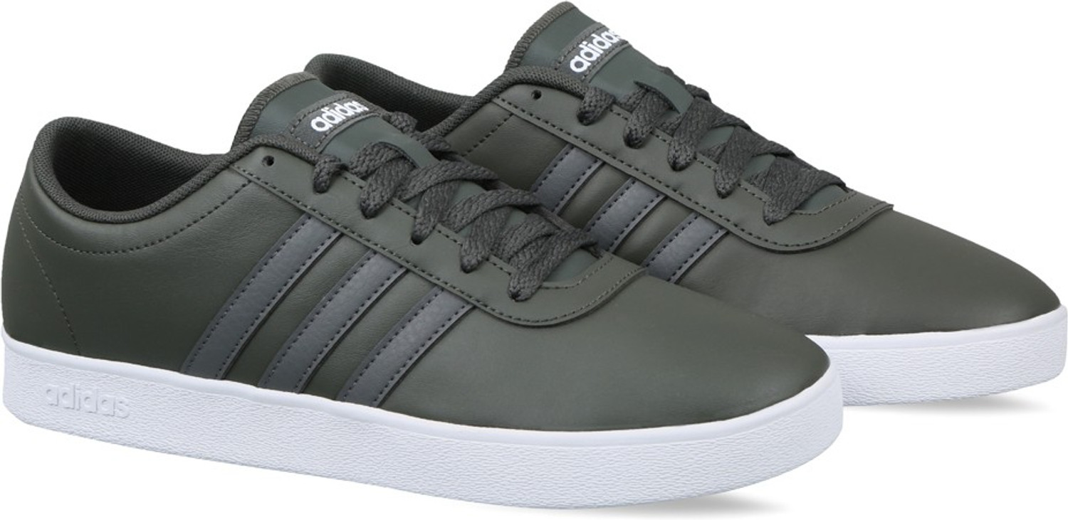 Image of ADIDAS Easy Vulc 2.0 Sneakers For Men