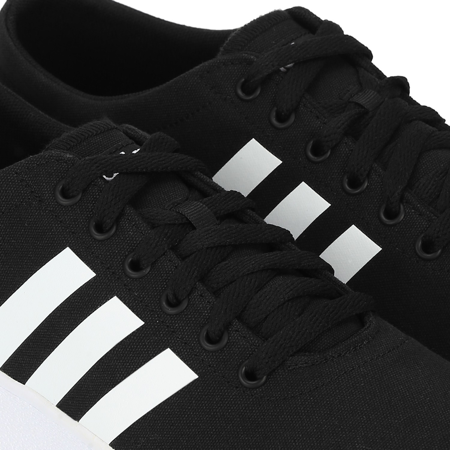 Image of ADIDAS Easy Vulc 2.0 Skateboard Shoes For Men