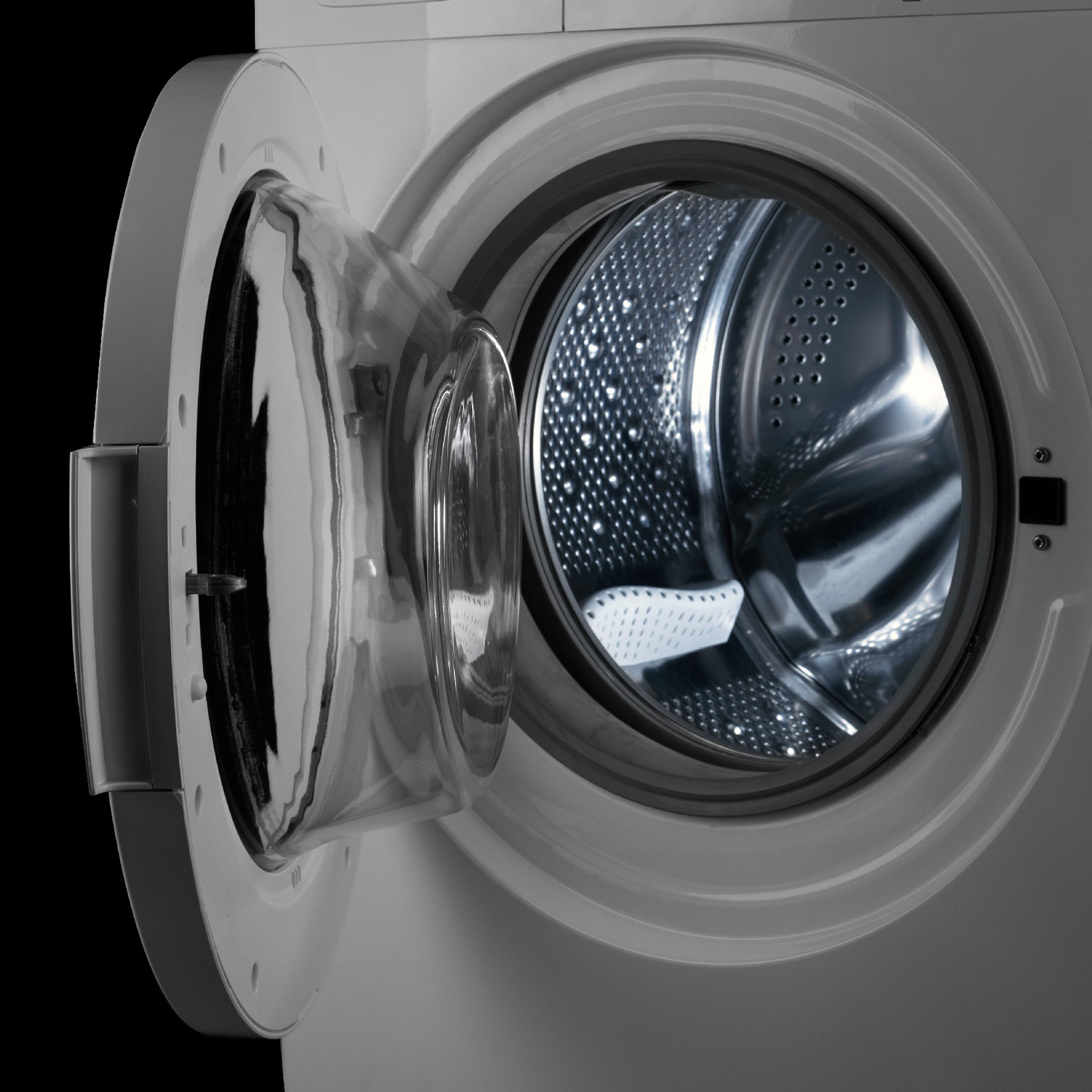 Image of Hafele 6 kg Hygiene Wash, 15 Min Wash, Smart Motor Technology Fully Automatic Front Load Washing Machine with In-built Heater White