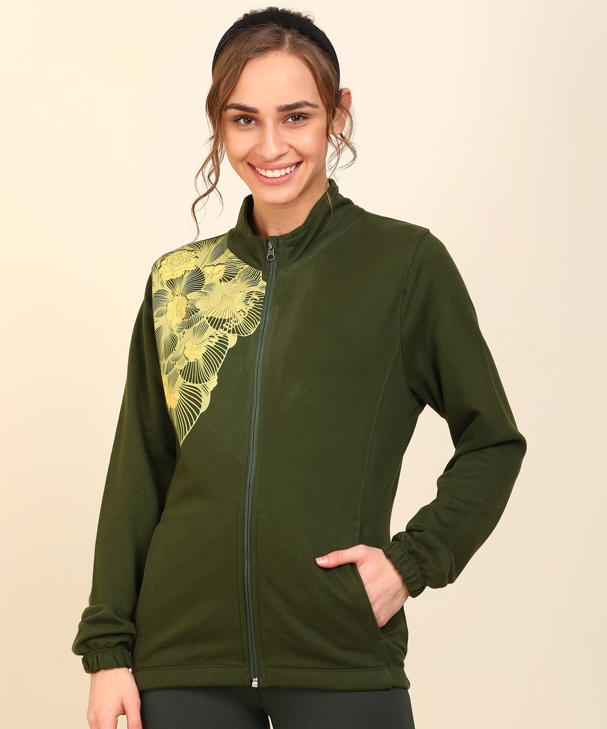 Wildcraft sweatshirt for women on sale