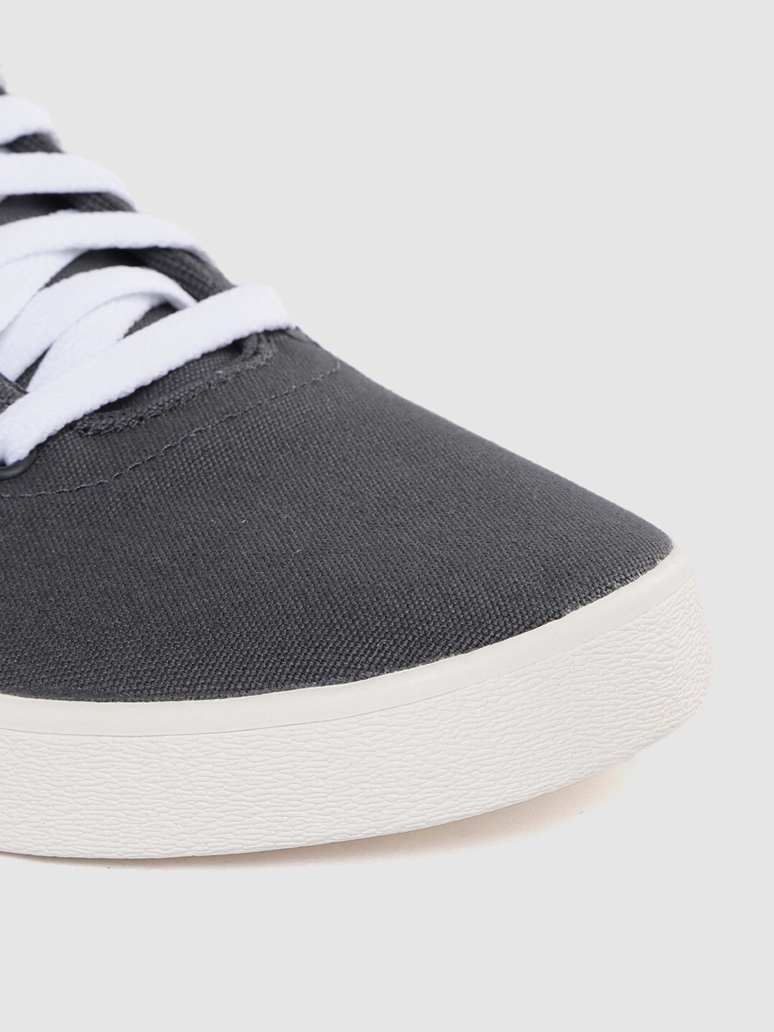 Image of ADIDAS Easy Vulc 2.0 Sneakers For Men