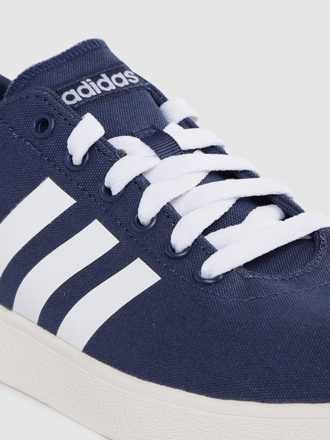 Image of ADIDAS Easy Vulc 2.0 Skateboard Shoes For Men