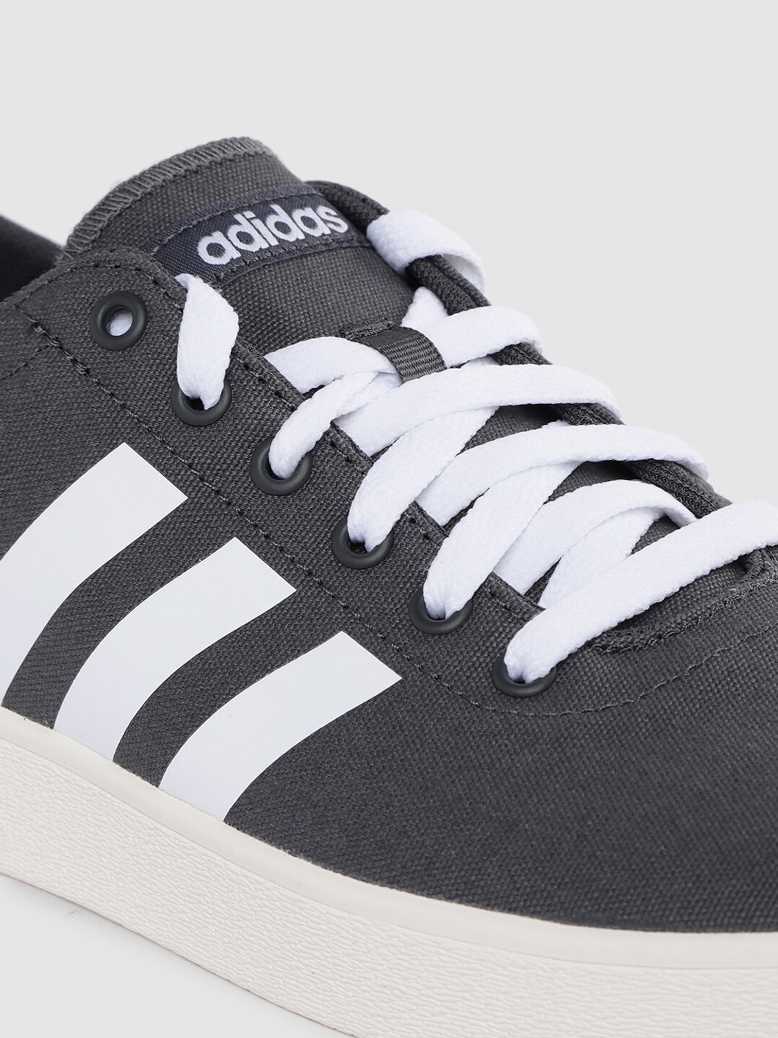 Image of ADIDAS Easy Vulc 2.0 Casuals For Men