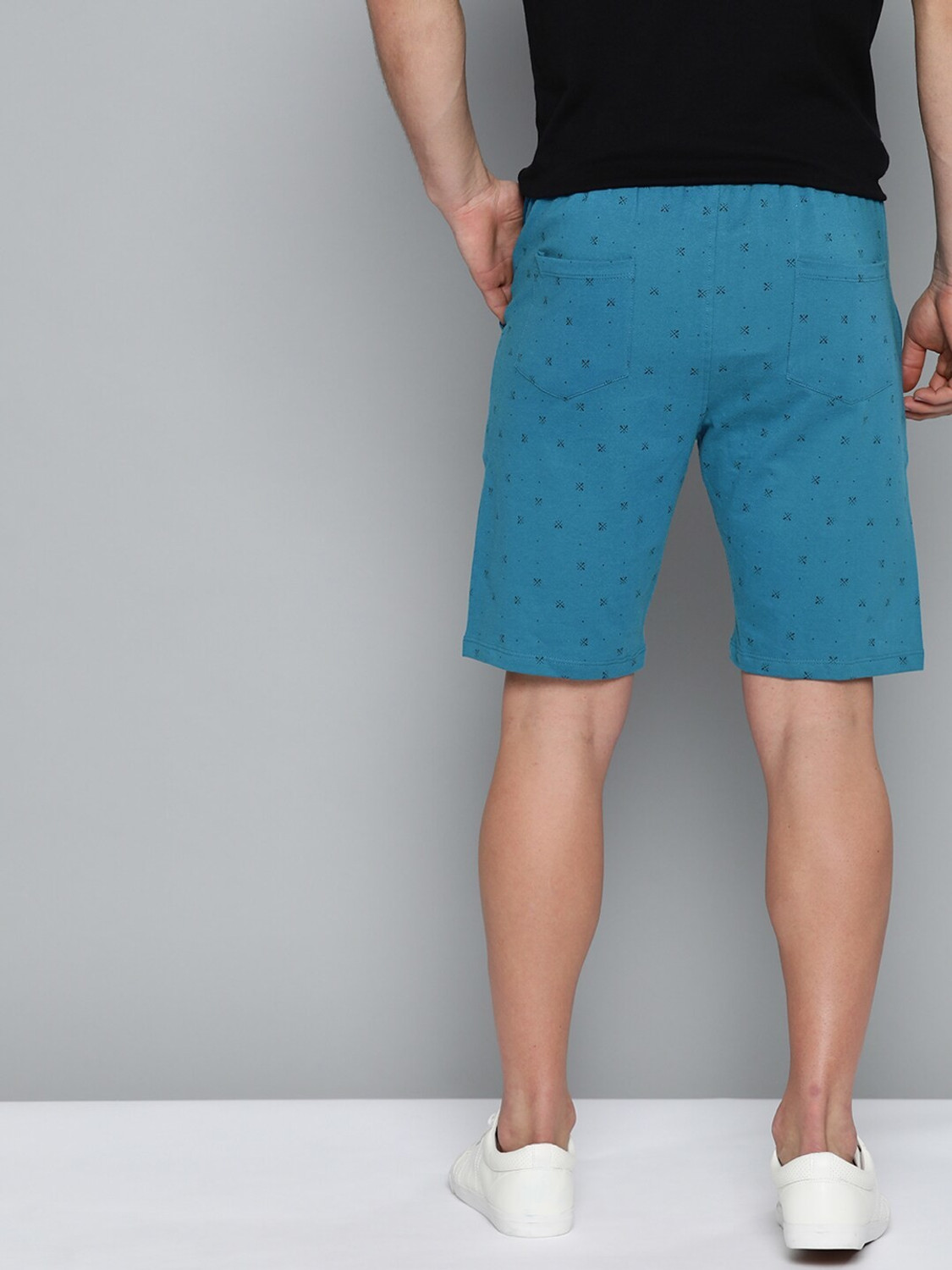 Mast and new arrivals harbour shorts