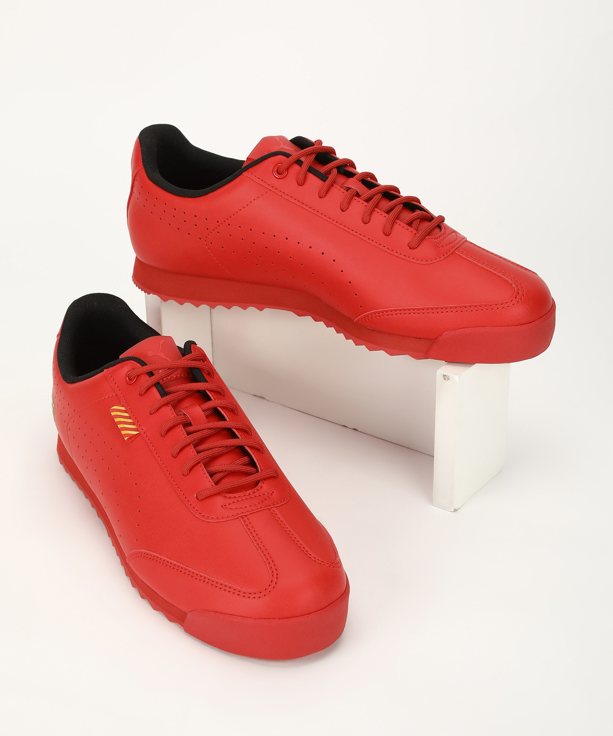 Puma roma ferrari red top
