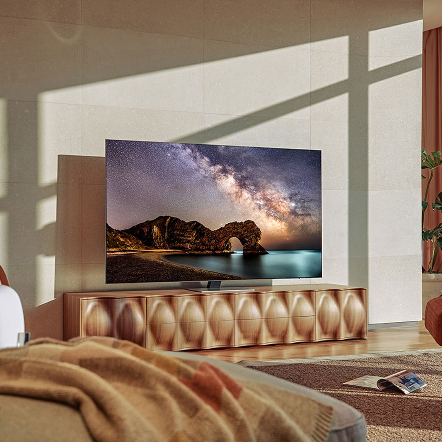 Image of Samsung 163 cm (65 inch) QLED Ultra HD (4K) Smart Tizen TV