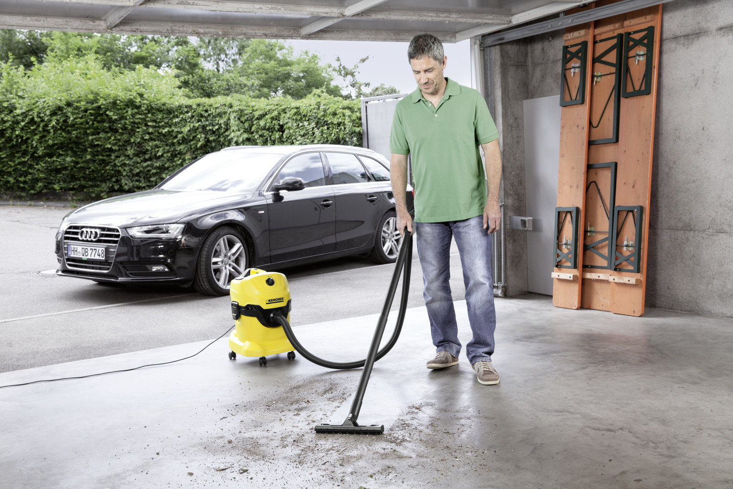 Image of Karcher WD 4 EU Wet & Dry Vacuum Cleaner