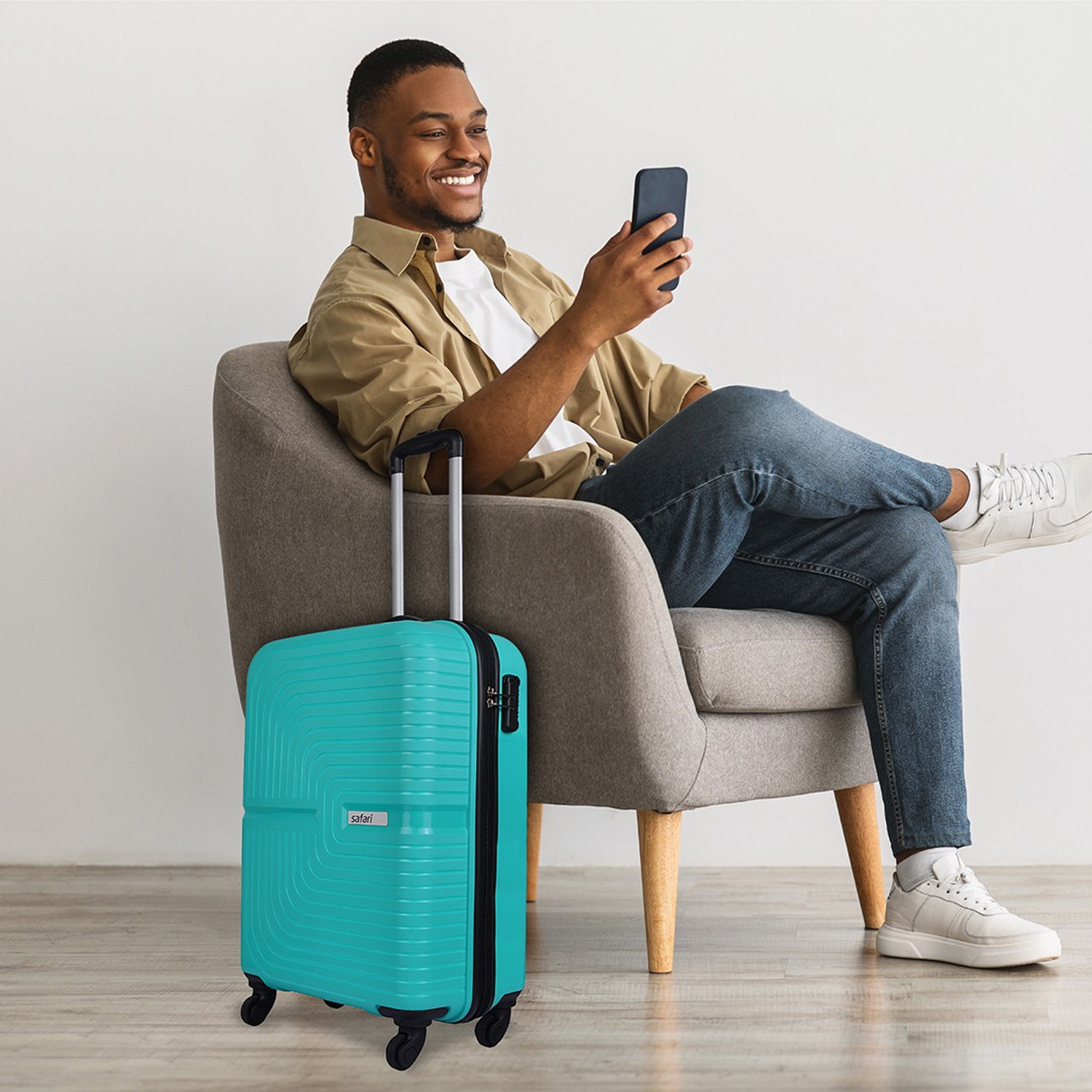 Image of SAFARI ECLIPSE 55 Cabin Suitcase 4 Wheels - 22 inch