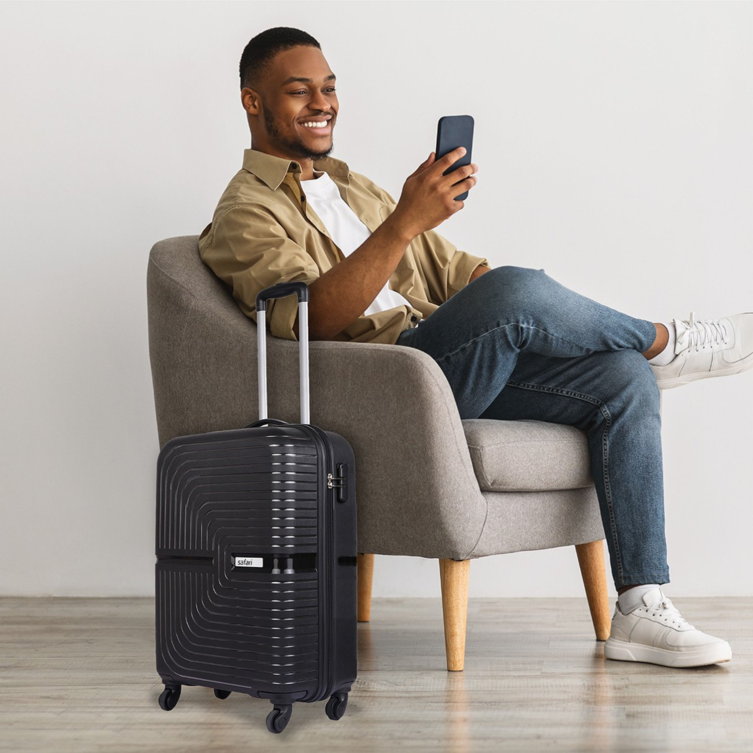 Image of SAFARI ECLIPSE 55 Cabin Suitcase 4 Wheels - 22 inch