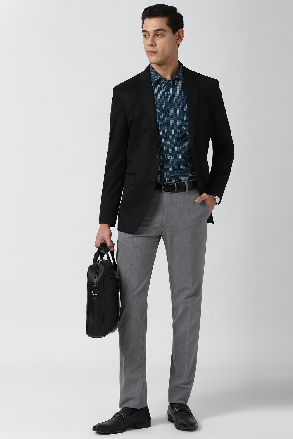 Peter england bag clearance price
