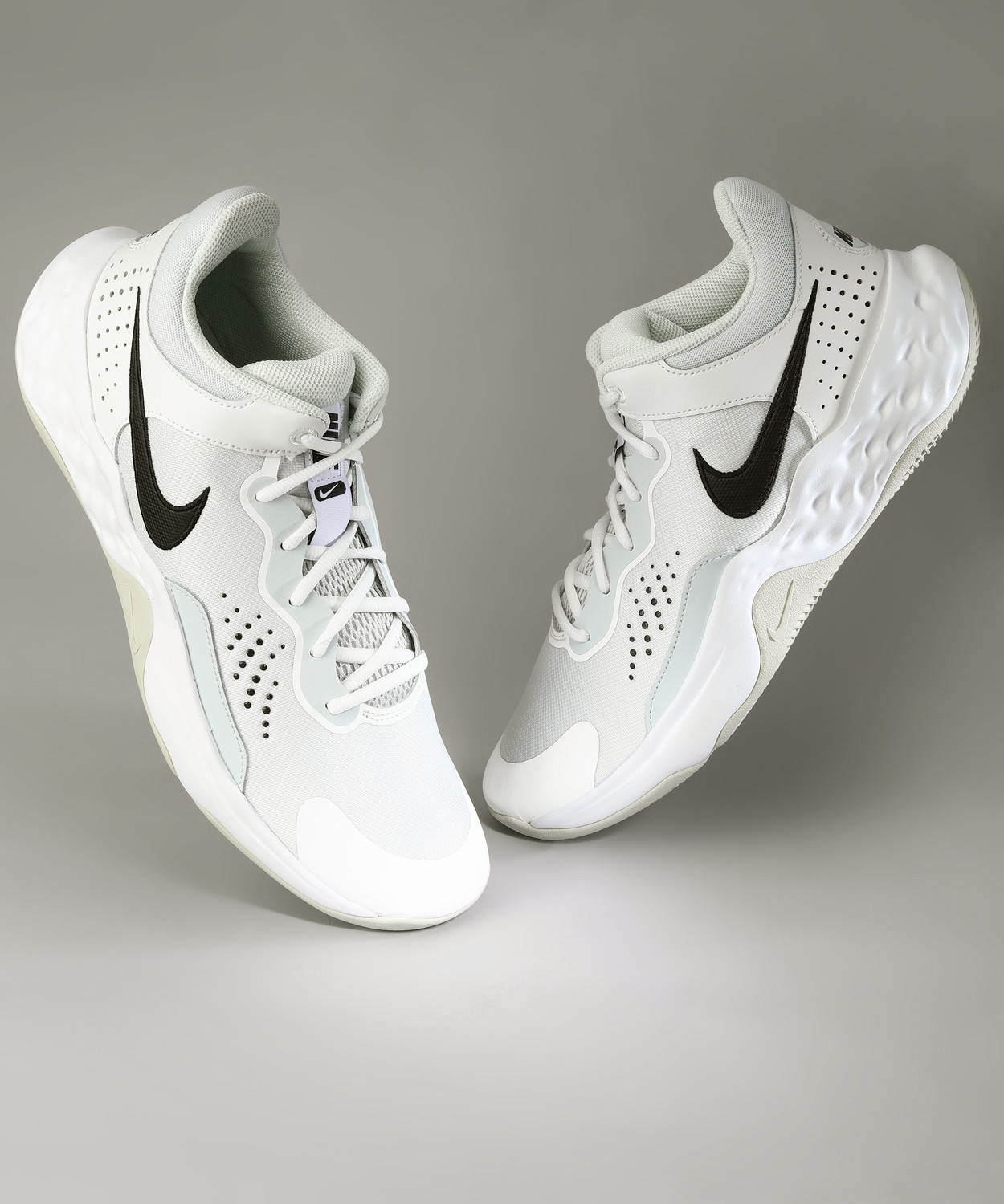 Nike fly basketball shoes clearance