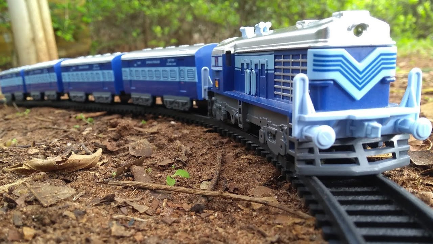 Blue train toy online