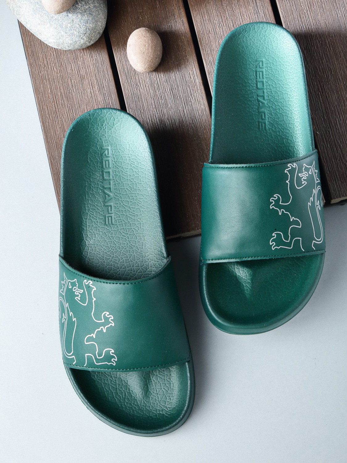Red and green slides store