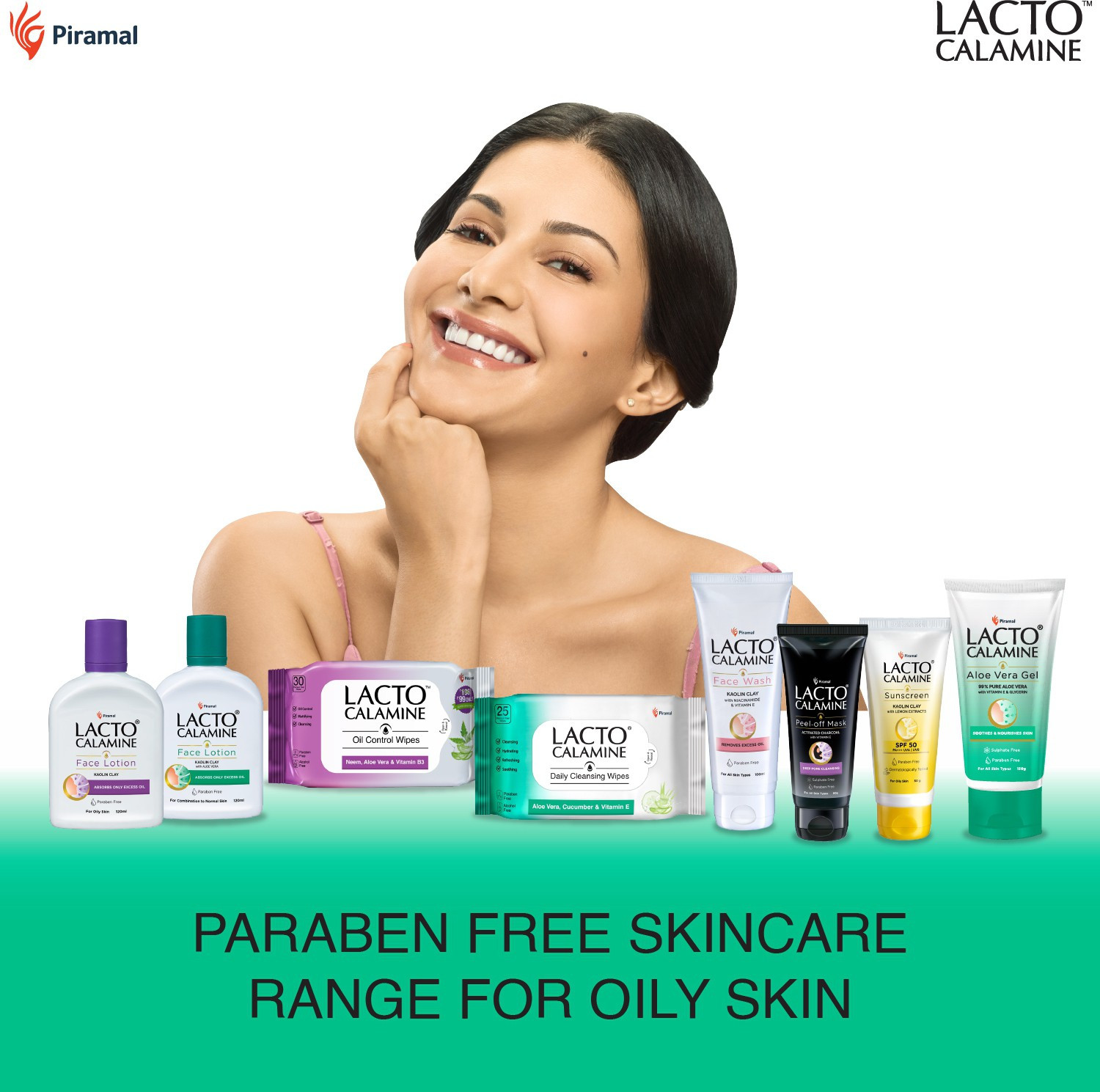 Image of Lacto Calamine Daily Cleansing wipe with Aloe Vera, Cucumber, Vitamin E, Paraben & Alcohol Free Makeup Remover