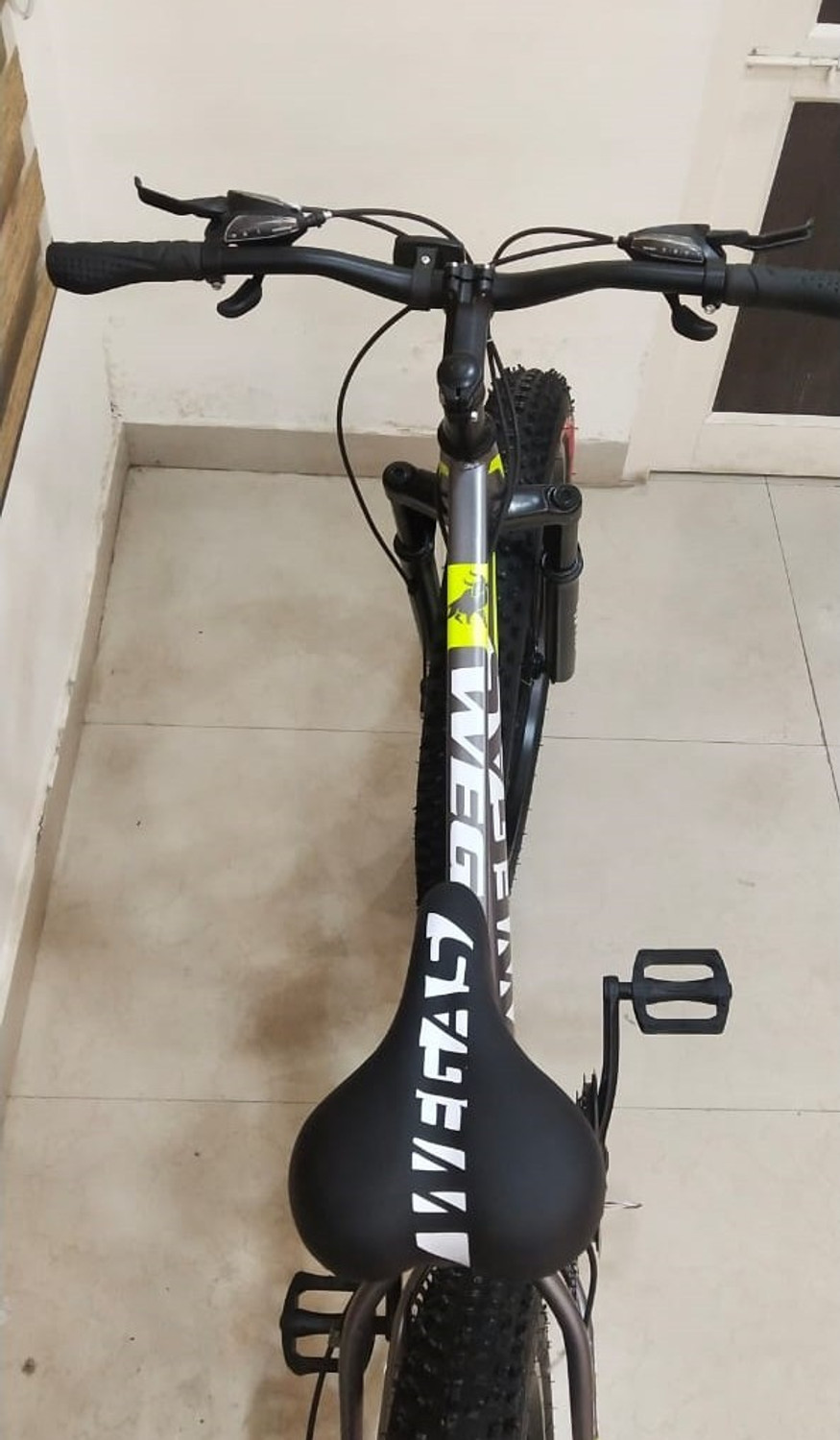 Image of Wegas BIG BULL |FAT BIKE|21 GEAR | DISC BRAKES |FRONT SUSPENSION | WATER DECALS 26 T (inch) Fat Tyre Cycle