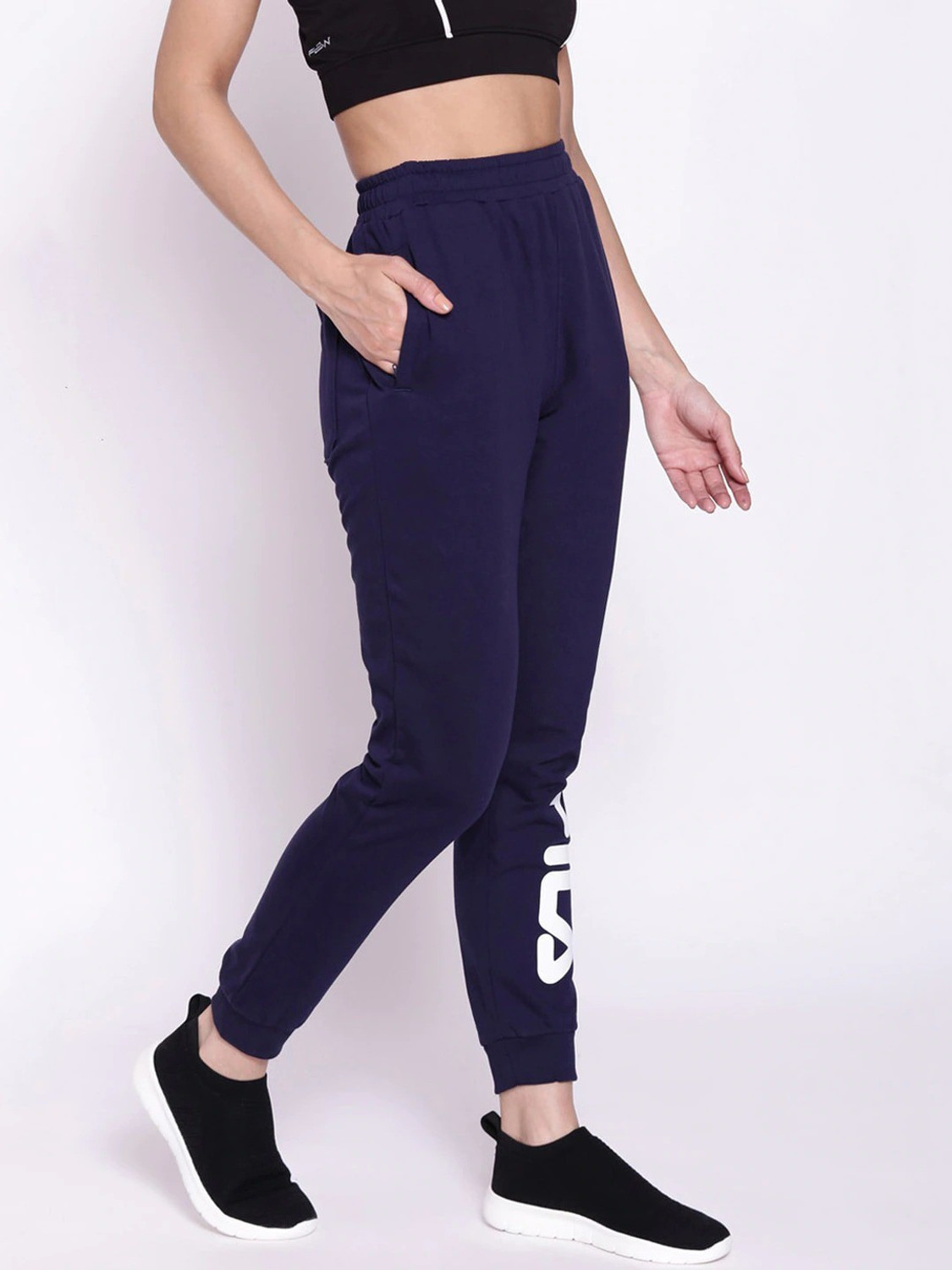 Fila shop pants price