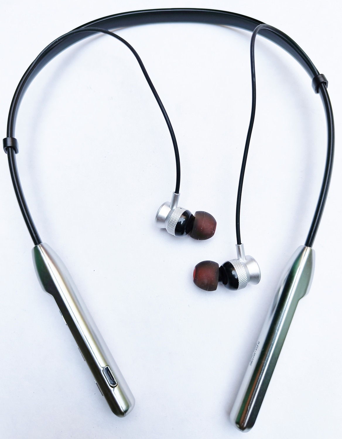 Image of ROKAVO New Neckband silver col wireless Bluetooth Headset 40hr Long battery hi-magnetic Bluetooth