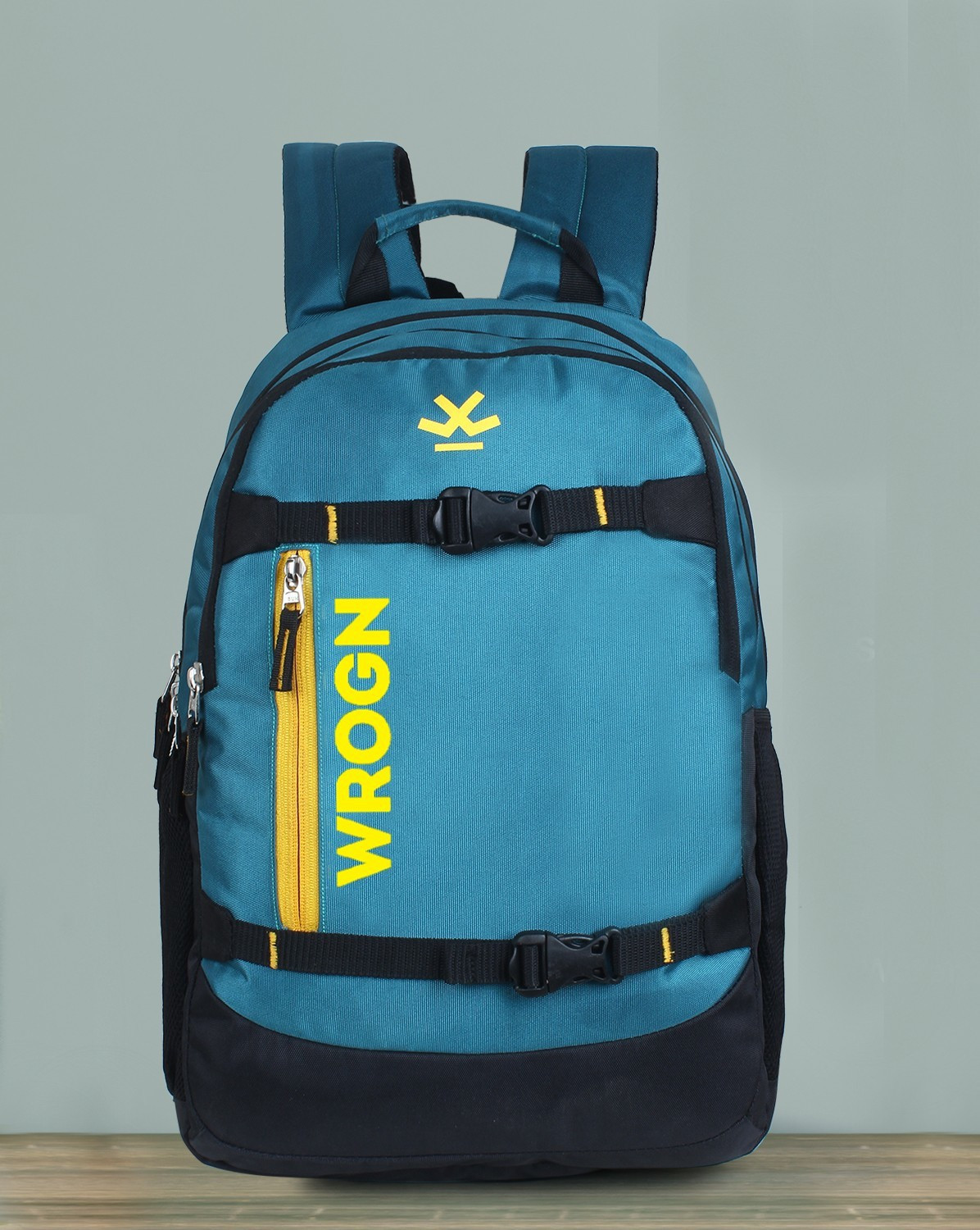 Arrow laptop on sale bag price