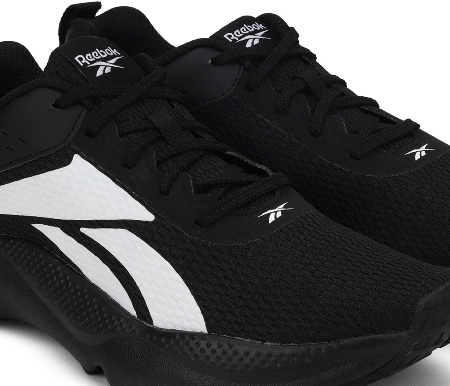 Reebok voyager shoes store