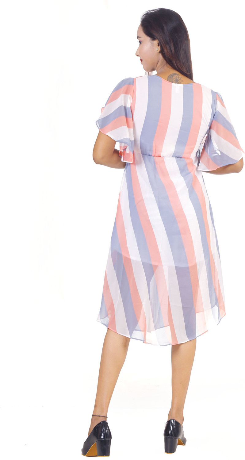 Image of N BAHUBALI Women Striped Straight Kurta