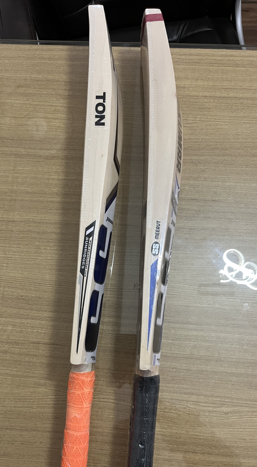 Image of Anmol Traders SS SKY Kashmir Willow Cricket Bat For 15+ Yrs (1200 g)