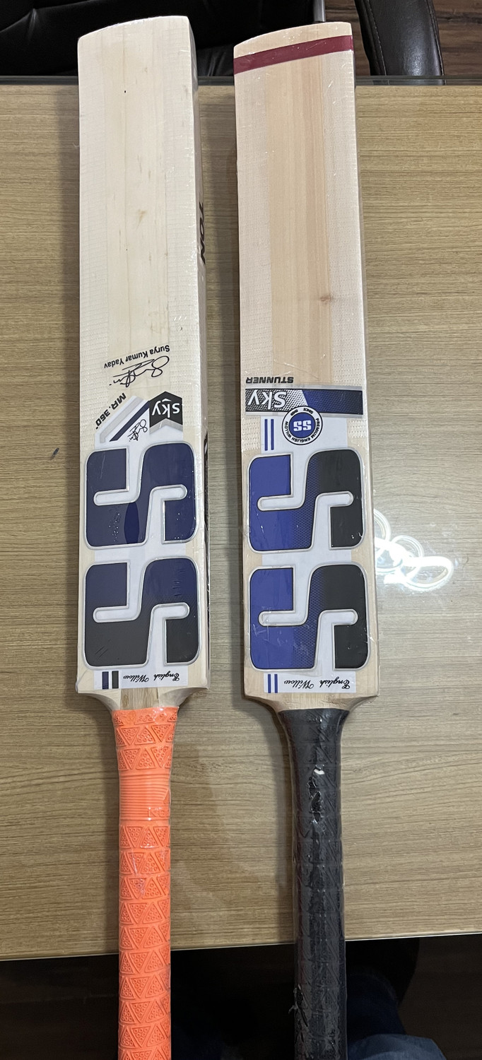 Image of Anmol Traders SS SKY Kashmir Willow Cricket Bat For 15+ Yrs (1200 g)