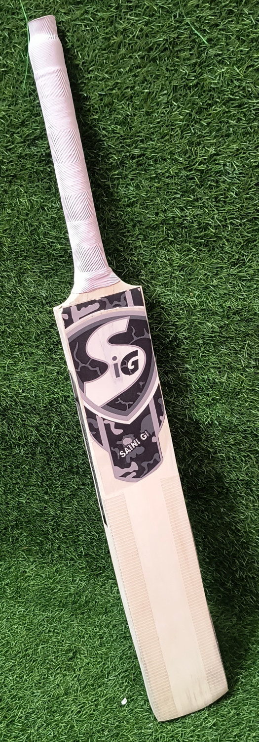 Image of Anmol Traders SS SKY Kashmir Willow Cricket Bat For 15+ Yrs (1200 g)