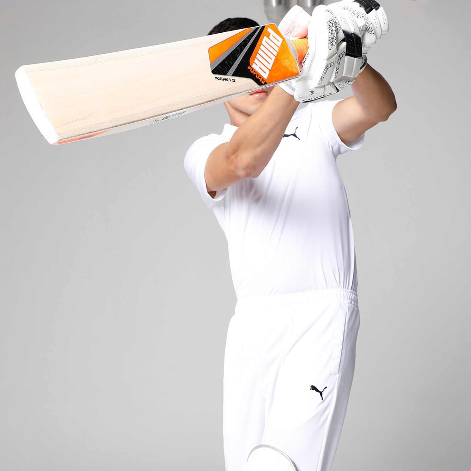 Image of PUMA Future KW JNR 1.2 Kashmir Willow Cricket Bat For 15+ Yrs