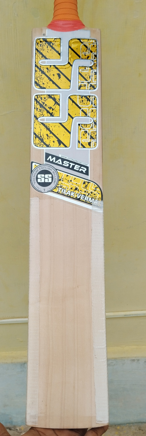 Image of Anmol Traders SS SKY Kashmir Willow Cricket Bat For 15+ Yrs (1200 g)