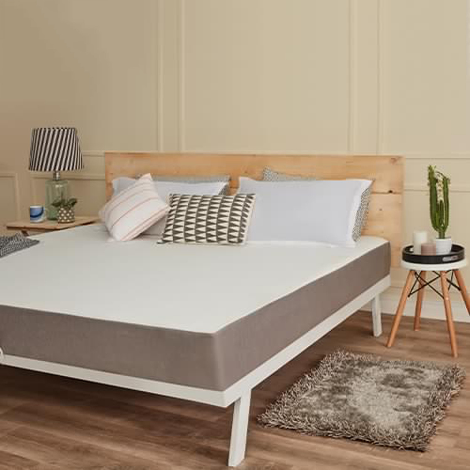 Image of Wakefit ShapeSense Orthopedic Classic Memory Foam 8 inch Queen High Resilience (HR) Foam Mattress