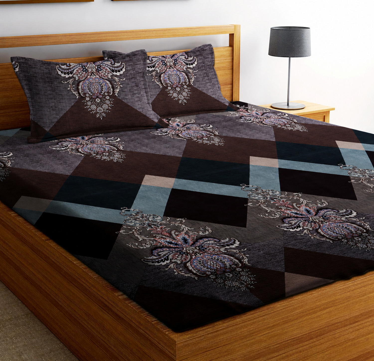 Image of PLANO Cotton Double, King Flat 250 TC Geometric 1 Bedsheet with 2 Cushion Covers (Multicolor)