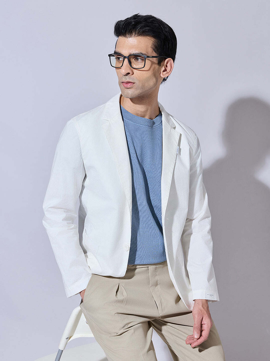 Image of RAJENDERANI Men Solid Single Breasted Formal Blazer (Dark Blue)