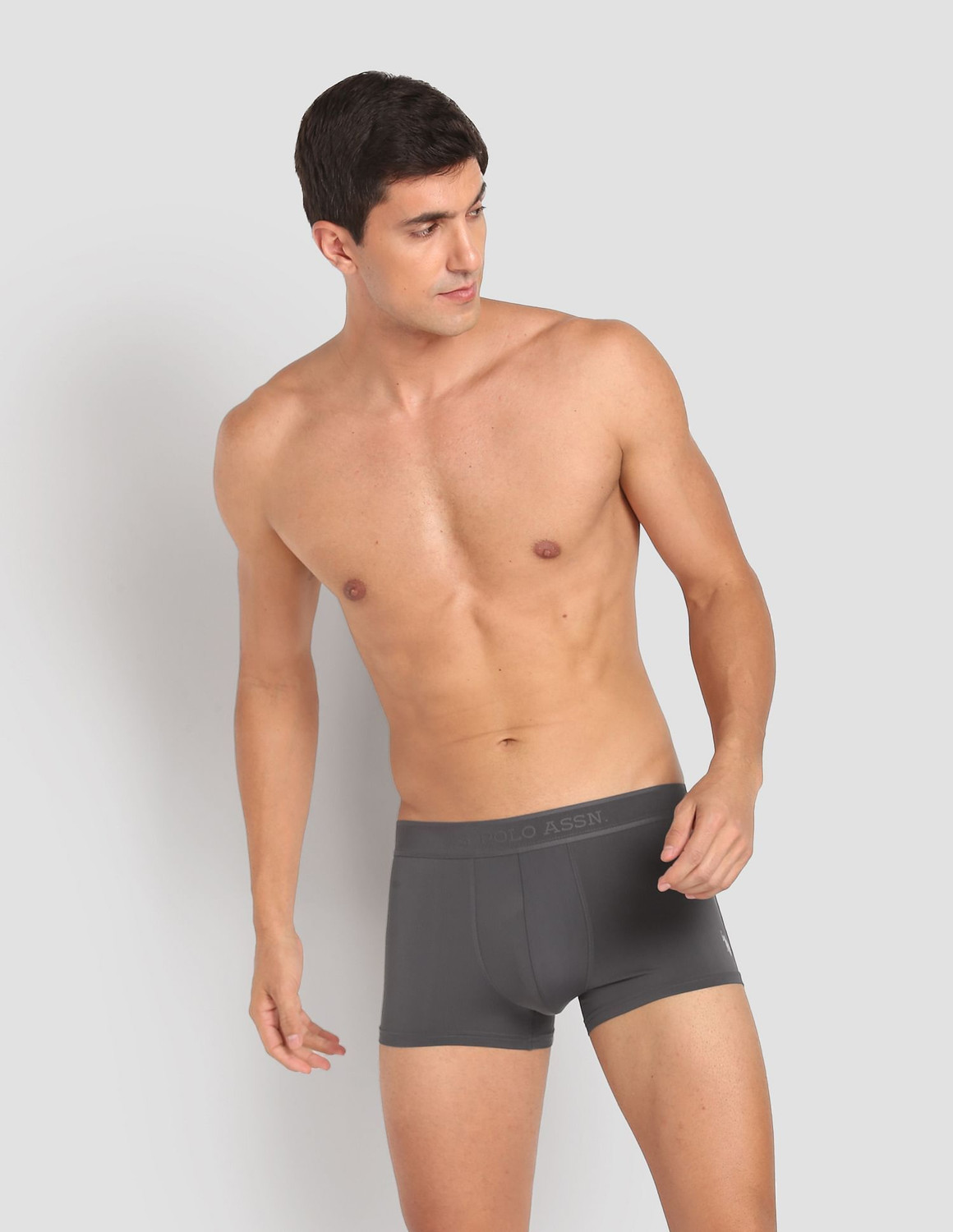 Image of VAN HEUSEN Men Green Solid 4-Way Stretch 3D Logo Waistband Tactel Trunks Solid Men Trunk