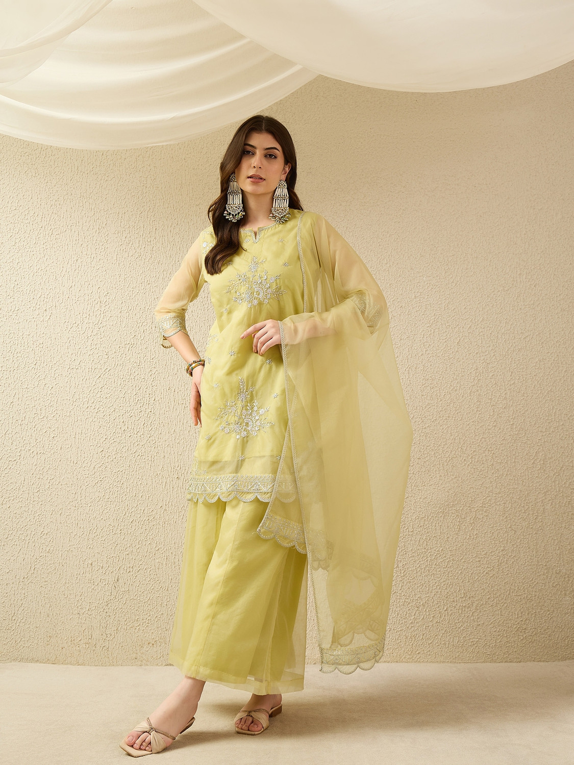 Divastri Women Kurta Palazzo Dupatta Set