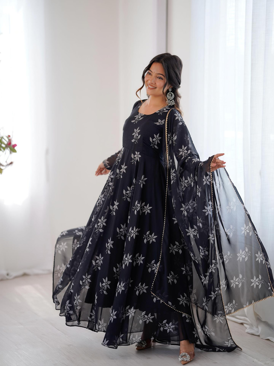 Image of BR FASHIOIN Women Viscose Rayon Kurta Dupatta Set