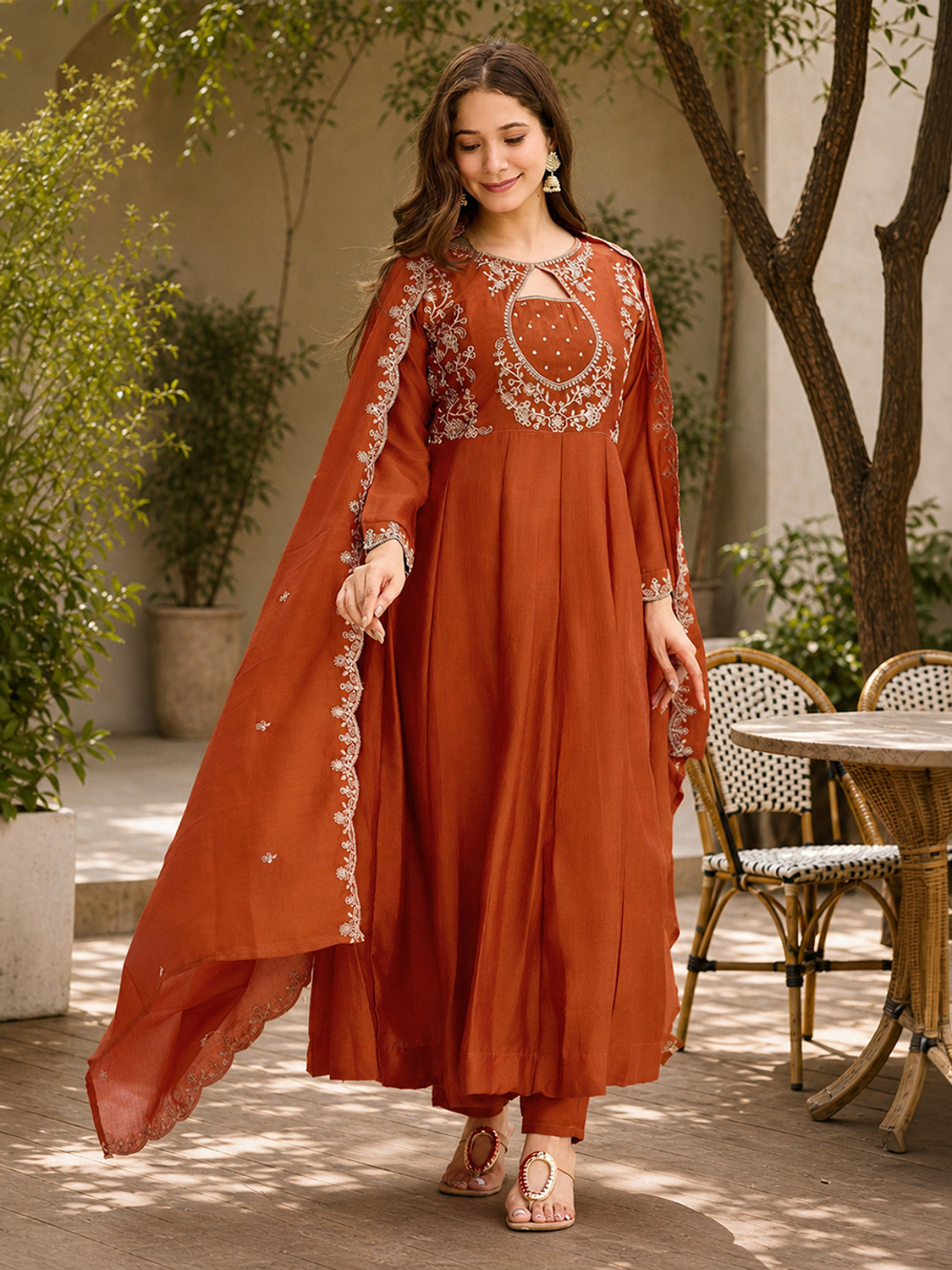 Image of Klosia Women Pure Silk Kurta Pant Dupatta Set