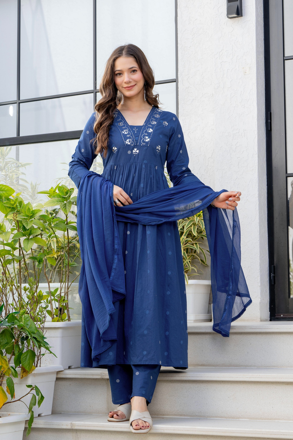 Image of KASHRA Women Pure Cotton Kurta Pant Dupatta Set