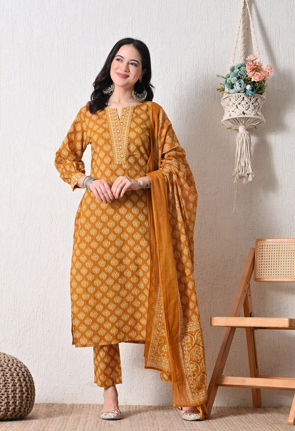 Image of TEO DORI Women Viscose Rayon Kurta Pant Attached Dupatta Set