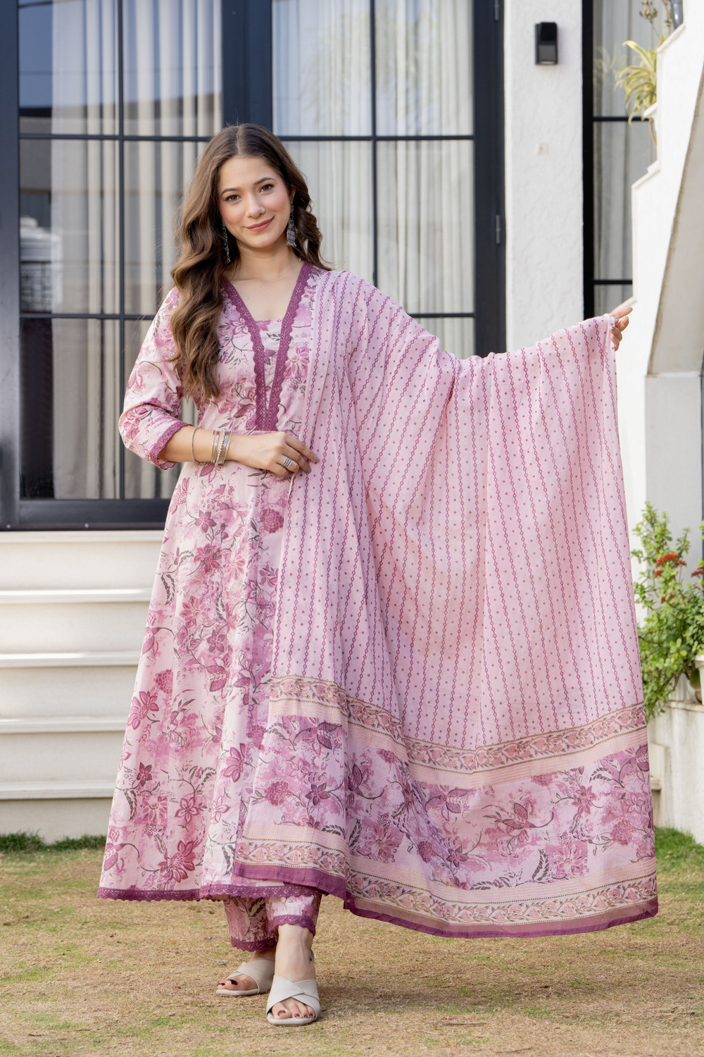 Image of KASHRA Women Pure Cotton Kurta Pant Dupatta Set