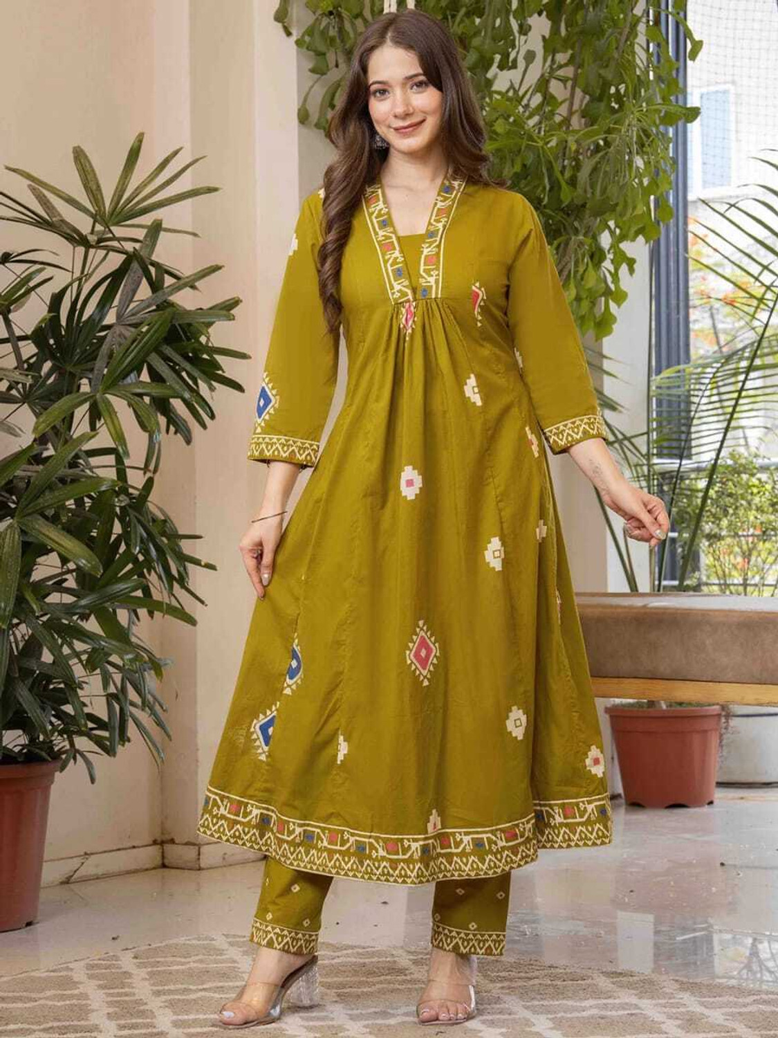Image of KASHRA Women Pure Cotton Kurta Pant Dupatta Set