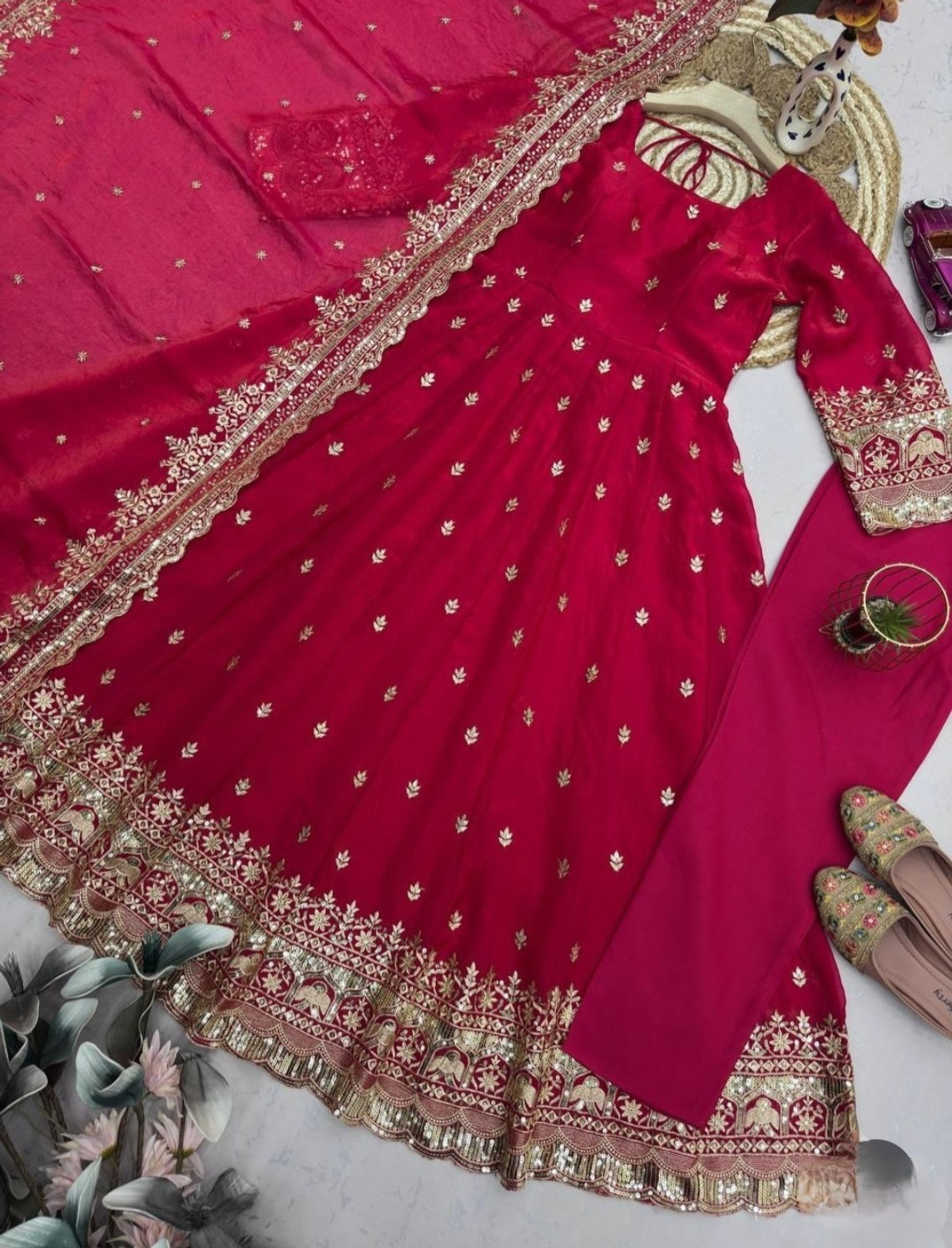 Image of Jay Gopal Tex Women Pure Silk Kurti Pant Dupatta Set
