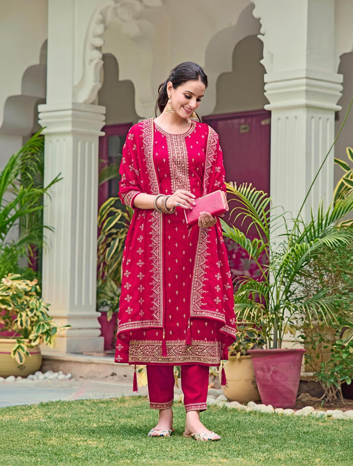 berrylicious Women Kurta Pant Dupatta Set