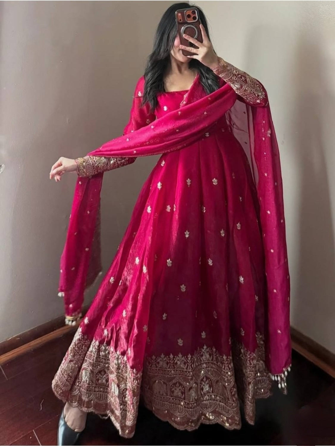 Image of Jay Gopal Tex Women Pure Silk Kurti Pant Dupatta Set