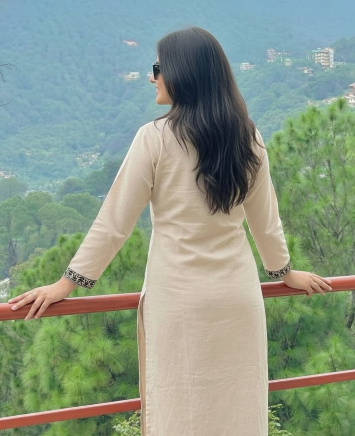 Image of A S COLLESTION Women Cotton Blend Kurta Pant Set