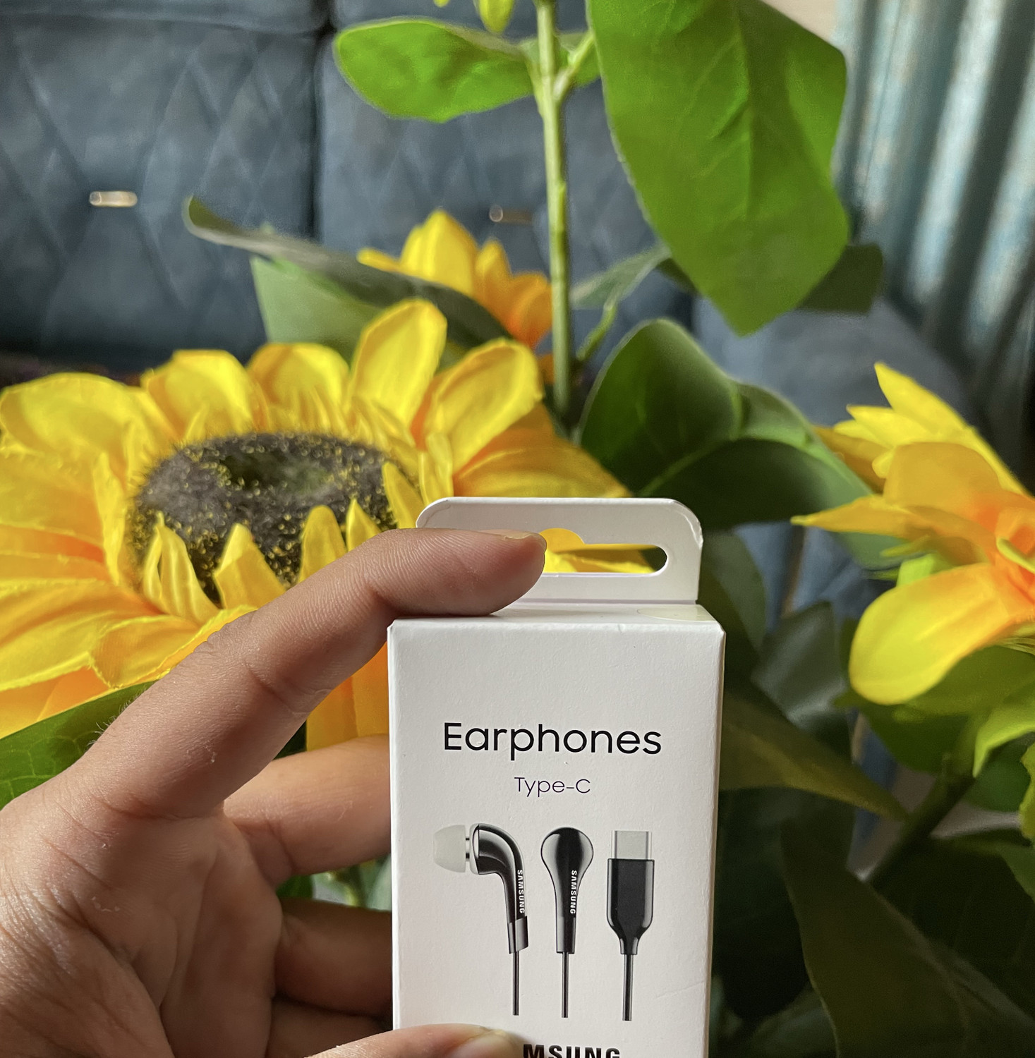 Image of THE BLACK TECH TYPE C WHITE BEST PERFORMANCE TYPE C EARPHONES Wired Headset (White, In the Ear)